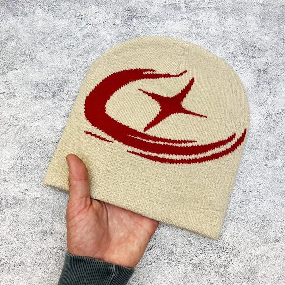 grunge gothic punk tan & red star beanie - Picture 2 of 6